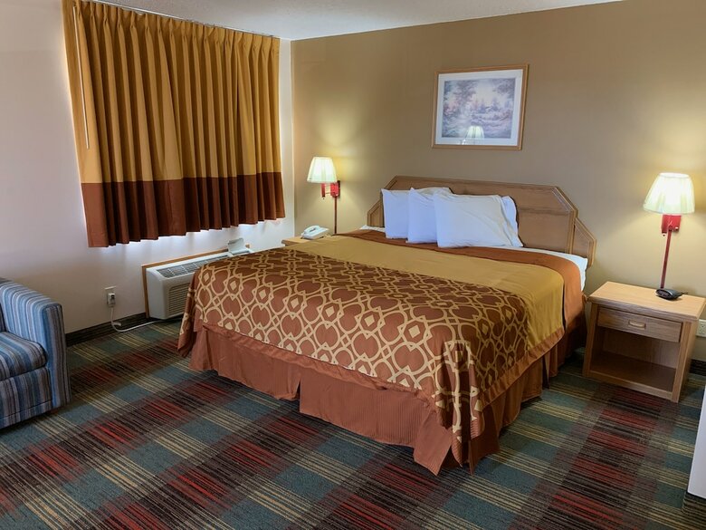 Motel Budgetinn & Suites