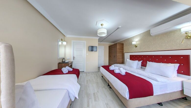 Hotel Cihangir Palace