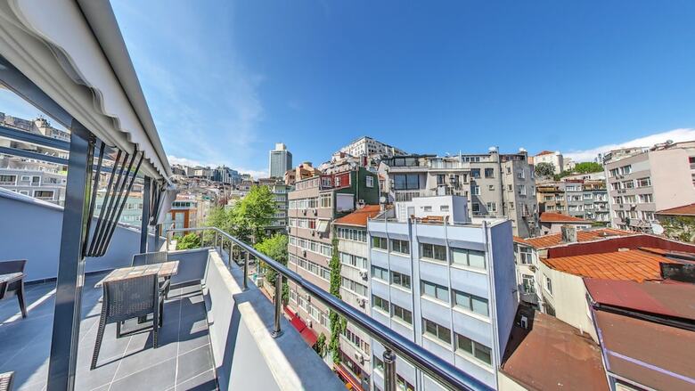 Hotel Cihangir Palace