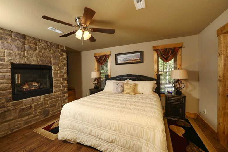 Misty Mountainside - Two Bedroom Chalet
