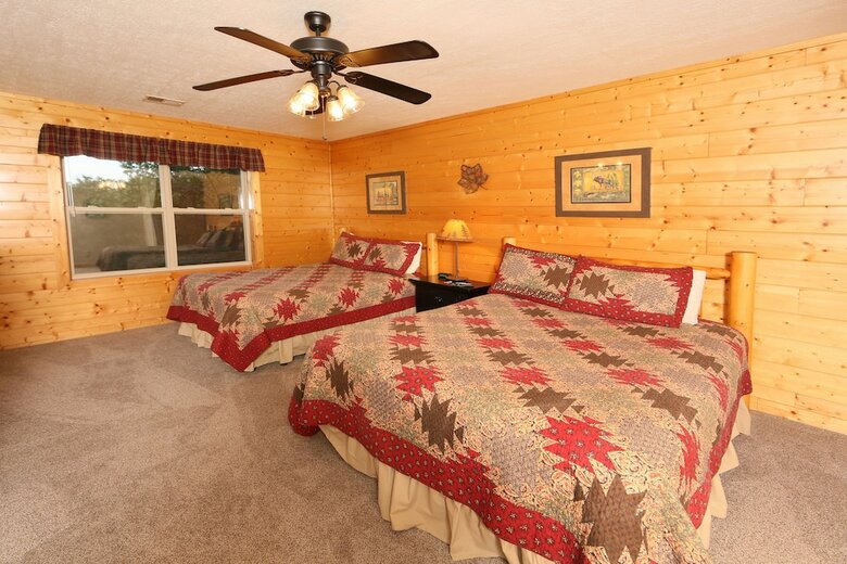 Mountain Shadow Lodge - Six Bedroom Cabin