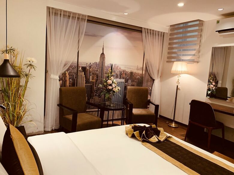 Hotel Khach San Tuong VI