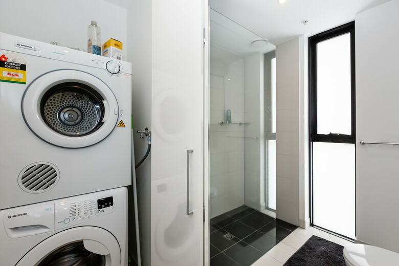 Sky 1 Bdr South Yarra Apartment
