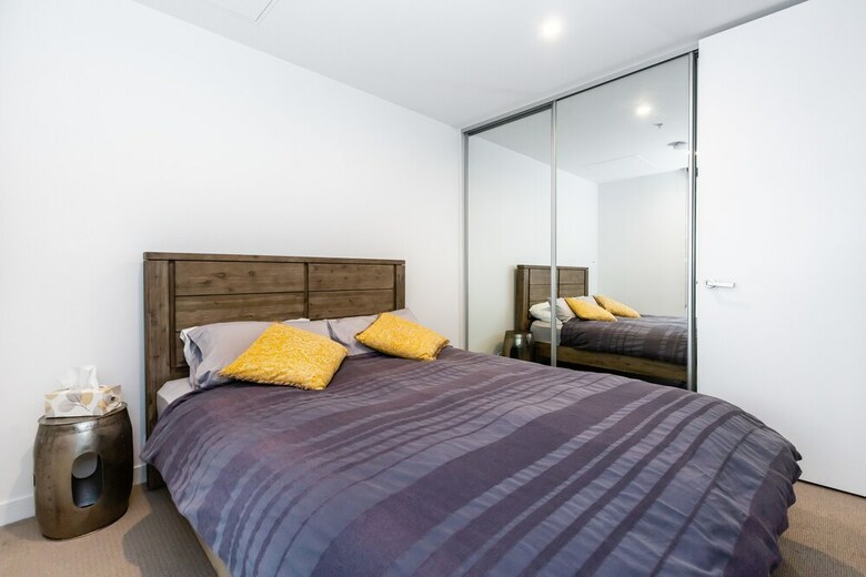 Sky 1 Bdr South Yarra Apartment