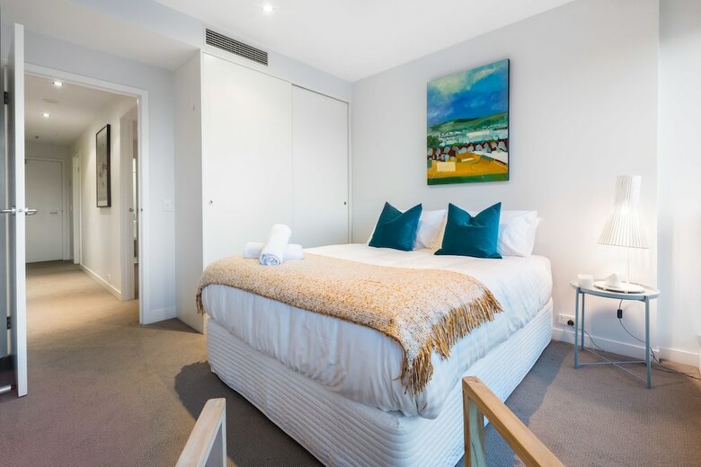 Auguste 2 Bdr Melbourne Apartment