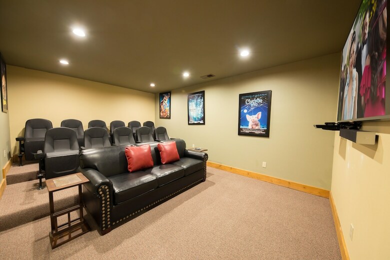 Back Stroke - Four Bedroom Chalet