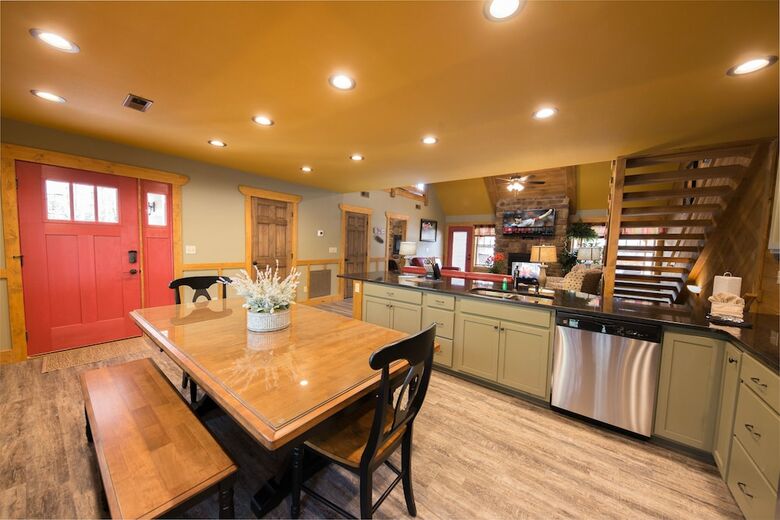 Back Stroke - Four Bedroom Chalet