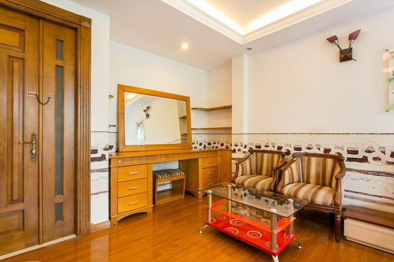 Hotel Oyo 207 Bino Apartment