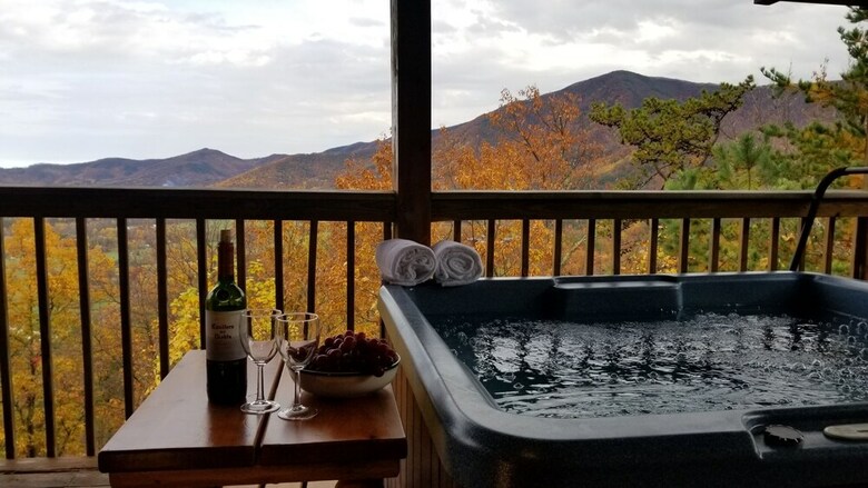 Majestic Views - Four Bedroom Cabin