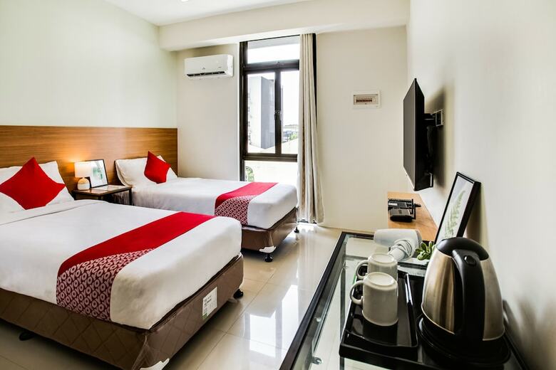 Oyo 403 Maplewave Hotel