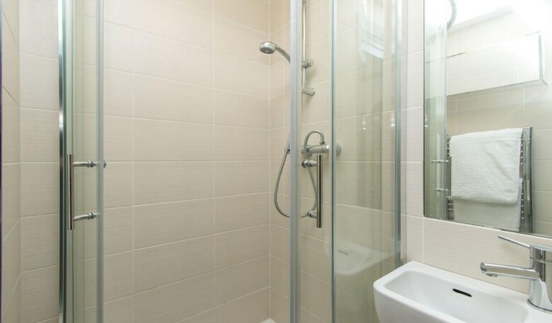 The Chatfield Apartment Bs1 1rt