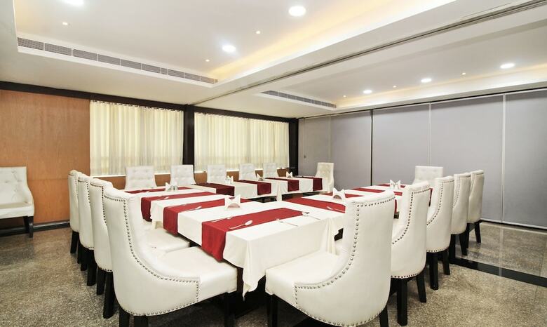 Hotel Treebo Trend Abinand Grand Bhel