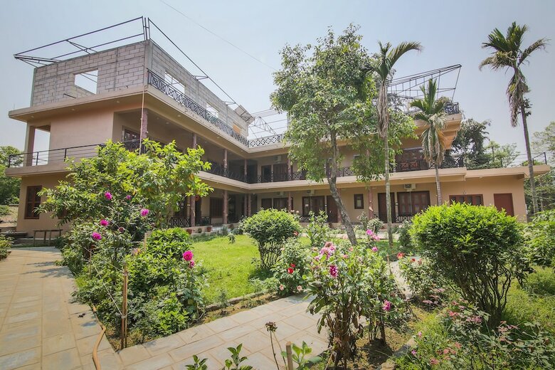 Hotel Oyo 379 Holiday Resort