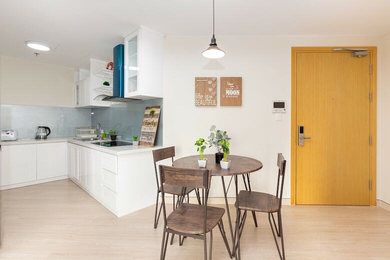 Ellie Apartment And Hotel