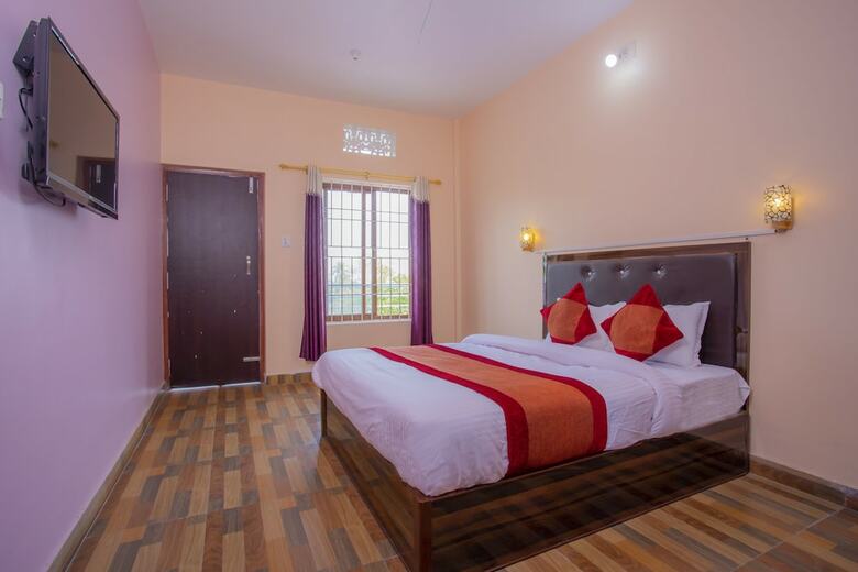Oyo 377 Hotel White Dove