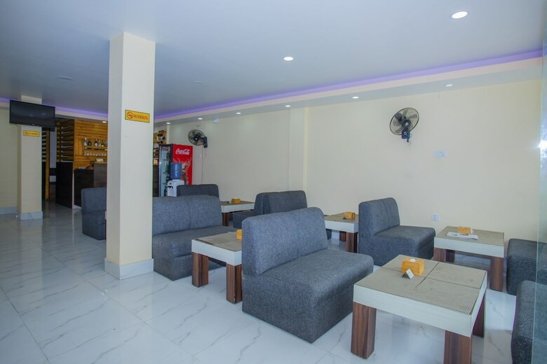 Oyo 377 Hotel White Dove