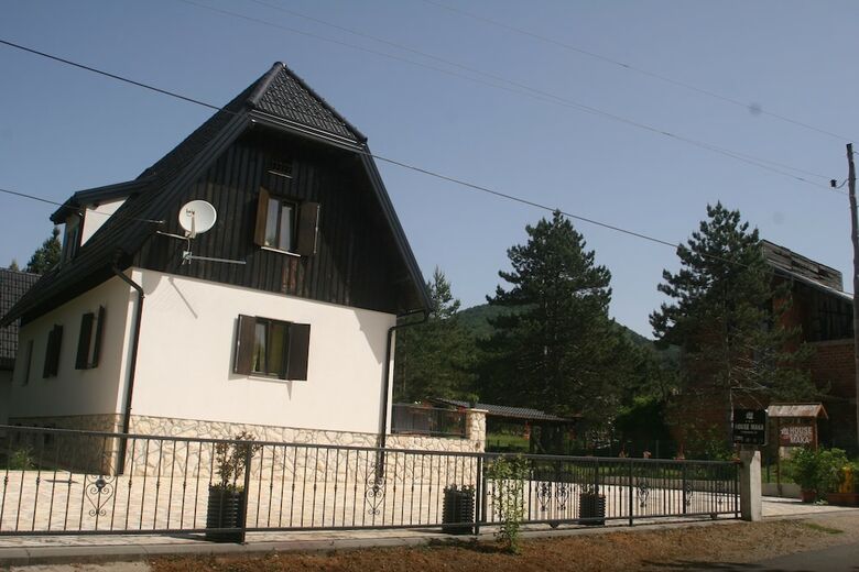 Hotel House Maka