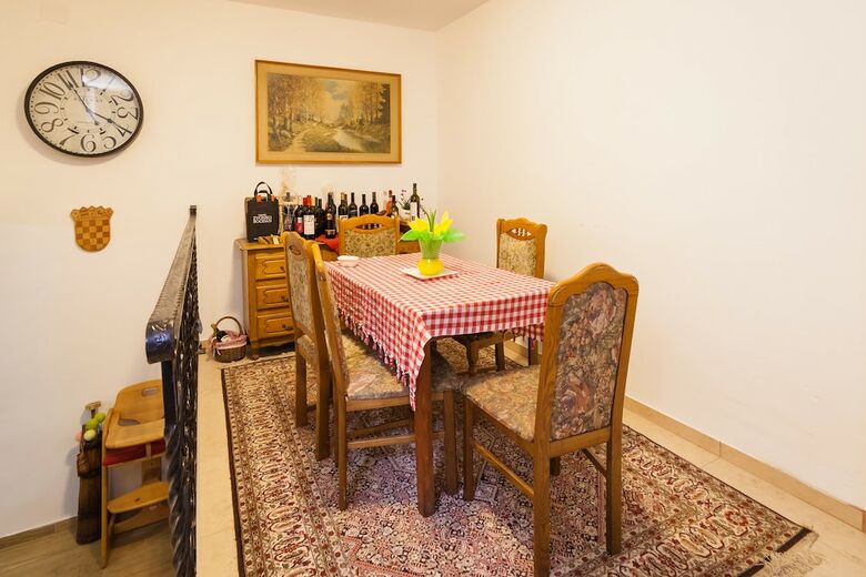 Hotel House Maka