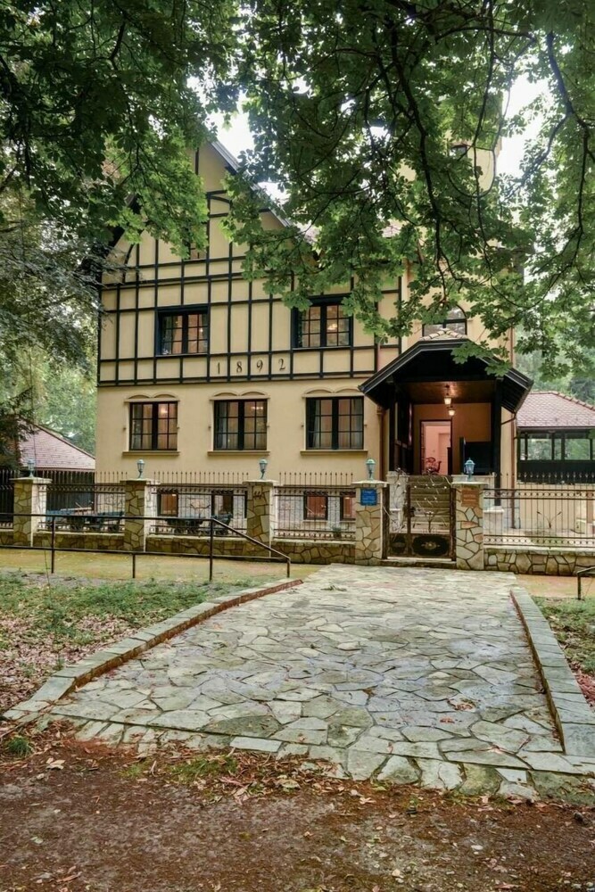 Hotel Heritage