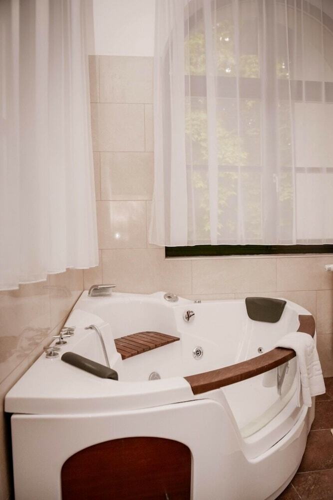 Hotel Heritage
