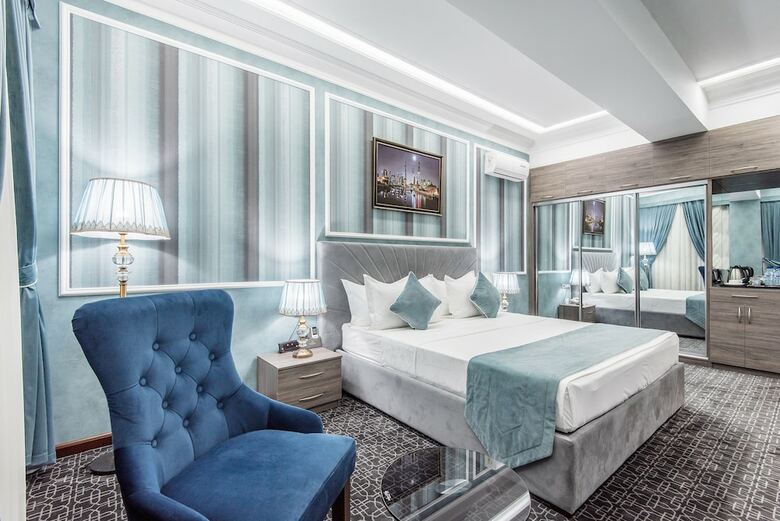The Royal Mezbon Hotel & Spa