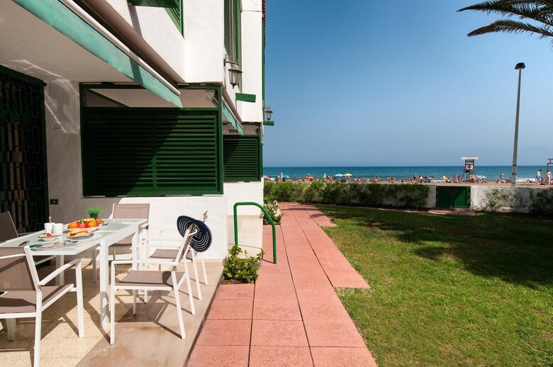 Beachfront Apartment Las Burras Fa03