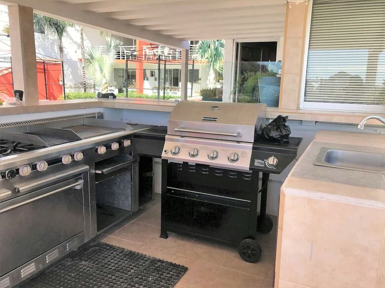 Cabo Paraiso Condo And Studio