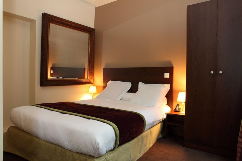 Queens Hotel