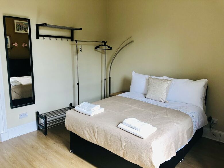 Hotel 4 Bernard Terrace Accommodation