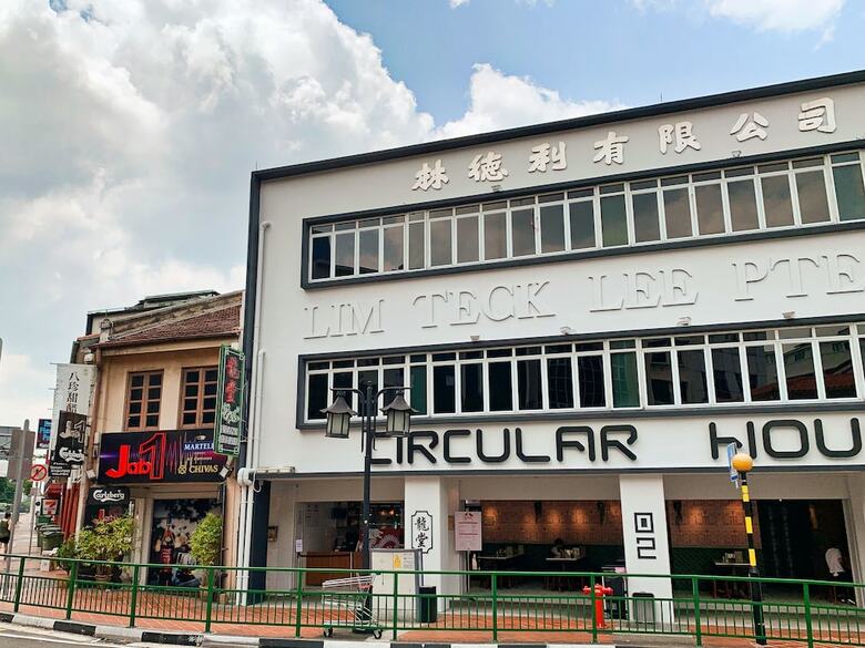 Circular House Capsule Hotel