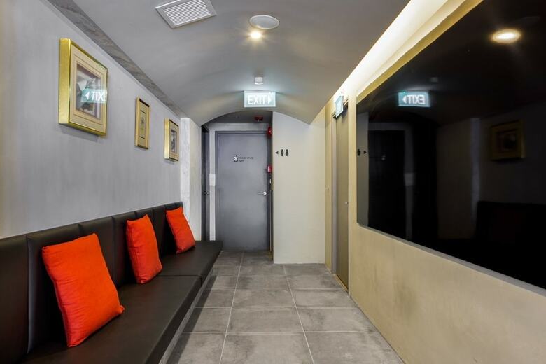 Circular House Capsule Hotel