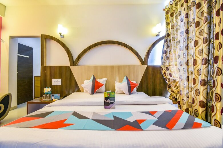 Fabhotel Malhar Palace