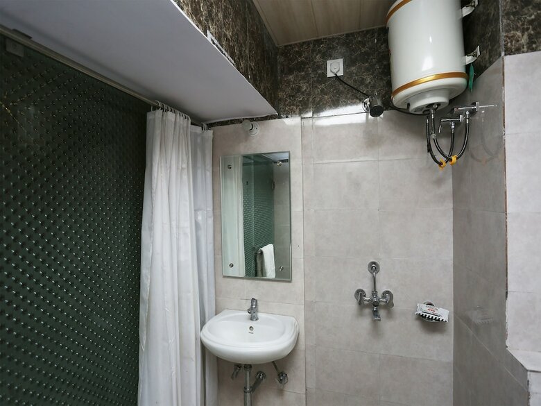 Oyo 35366 Hotel Shiv Murti