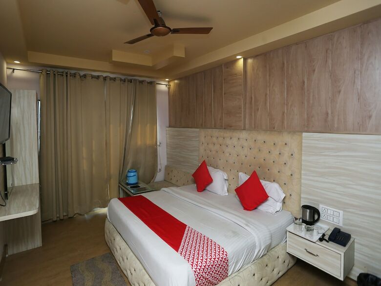 Oyo 35366 Hotel Shiv Murti
