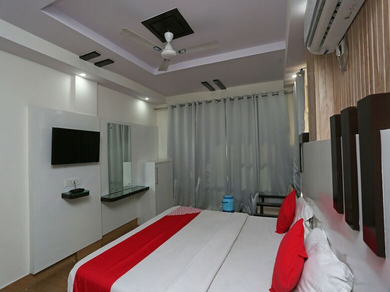 Oyo 35366 Hotel Shiv Murti