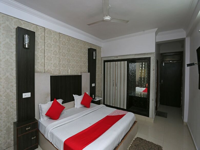 Oyo 35366 Hotel Shiv Murti