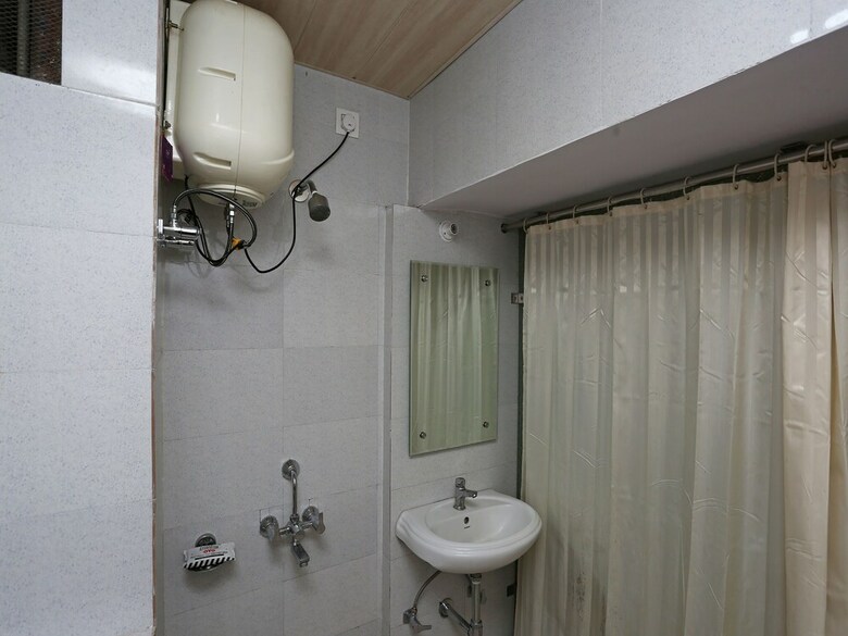 Oyo 35366 Hotel Shiv Murti