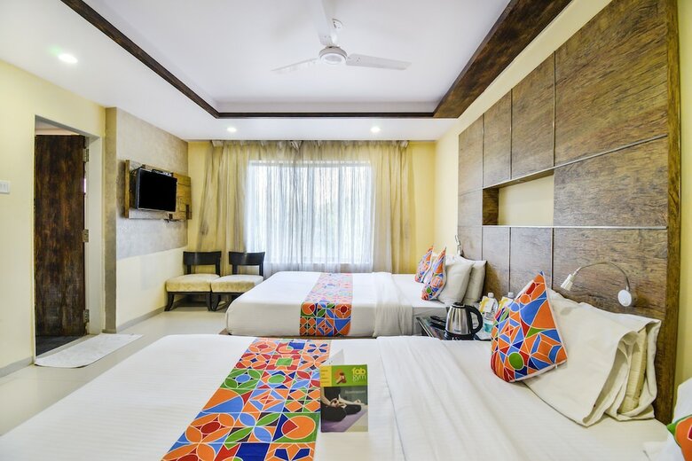 Fabhotel Om Sai International