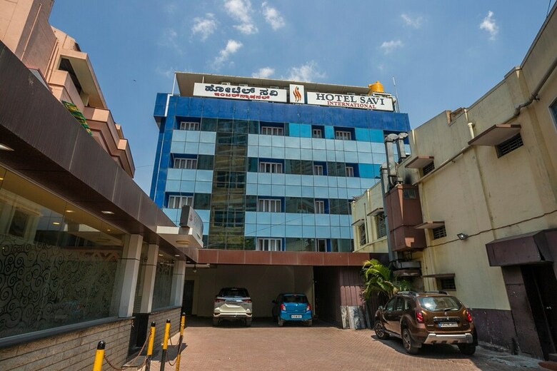 Hotel Capital O 13184 Savi International