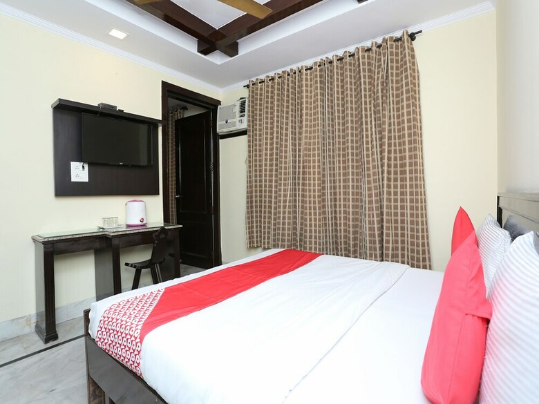 Oyo 12400 Hotel Prem Bihari