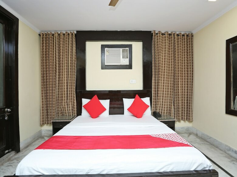 Oyo 12400 Hotel Prem Bihari