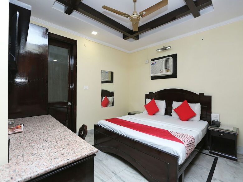 Oyo 12400 Hotel Prem Bihari