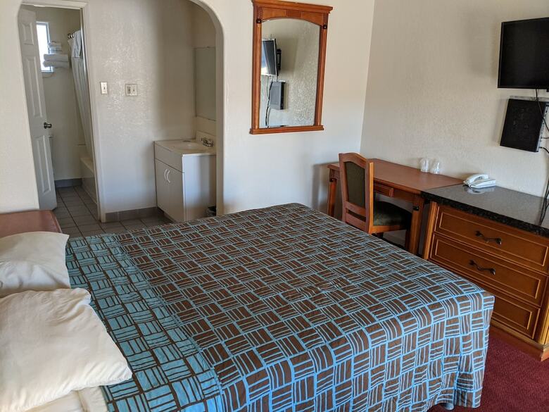 Motel Deluxe Inn