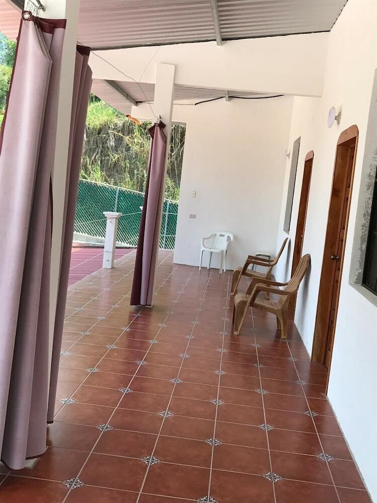 Lauris Hotel