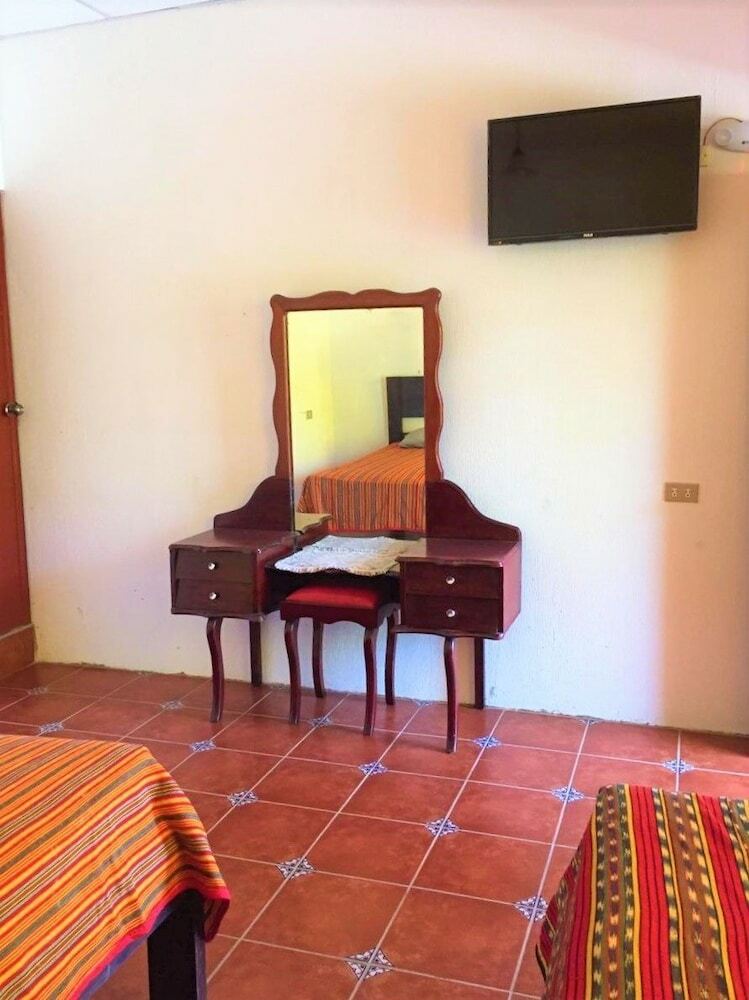 Lauris Hotel