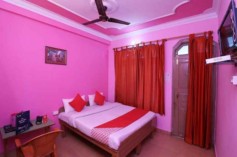 Oyo 22960 Hotel Riya Residency