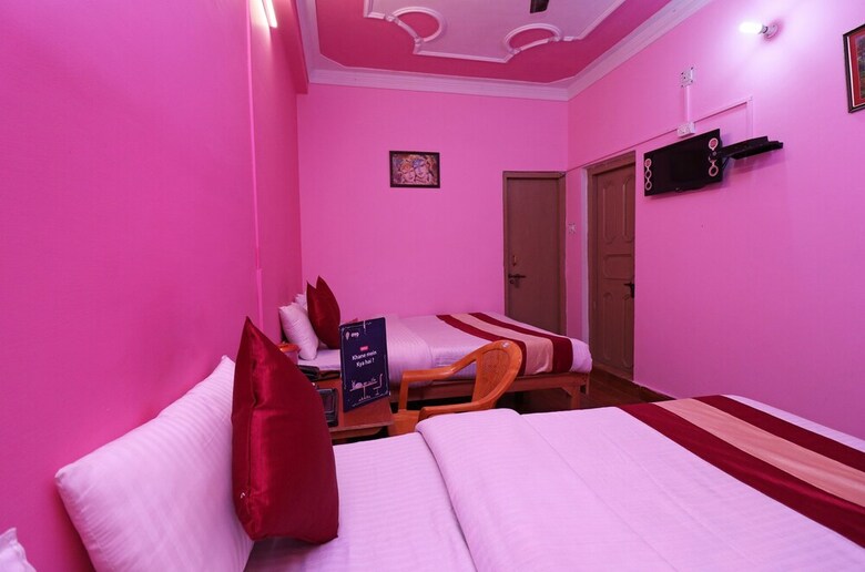 Oyo 22960 Hotel Riya Residency