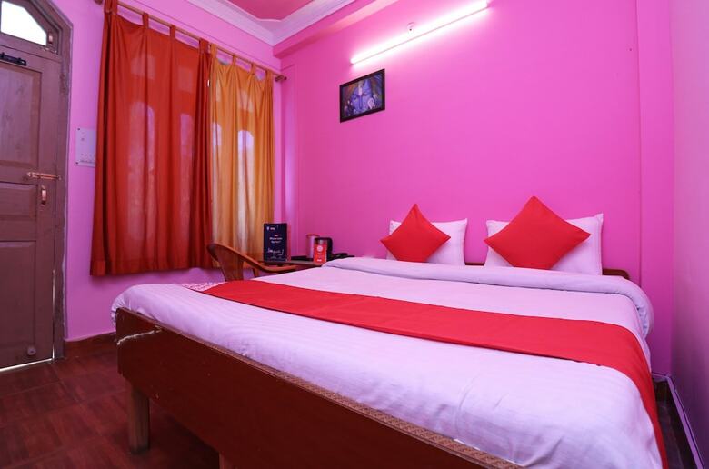 Oyo 22960 Hotel Riya Residency