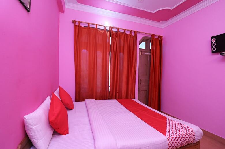 Oyo 22960 Hotel Riya Residency