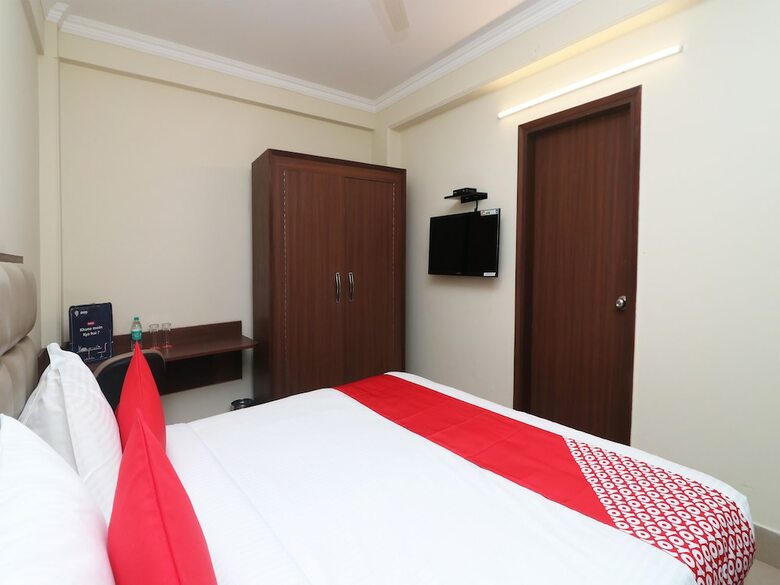 Hotel Oyo Flagship 24249 Central Plaza